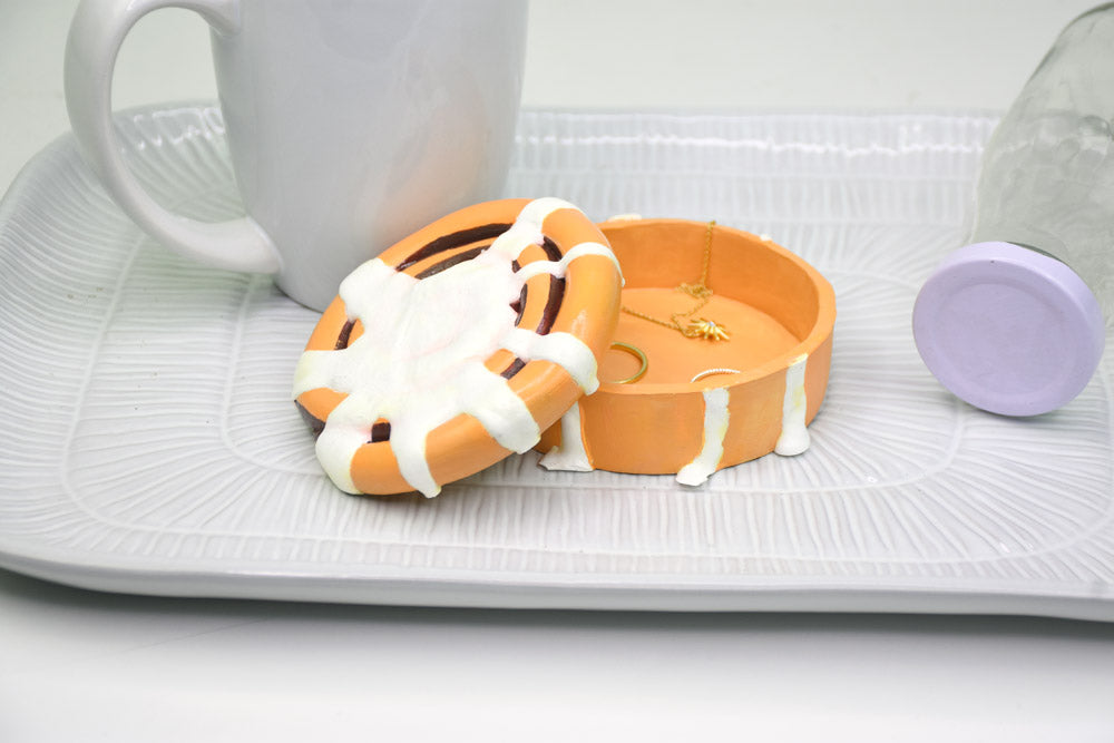 Original Sculpey® Cinnamon Roll Trinket Keeper