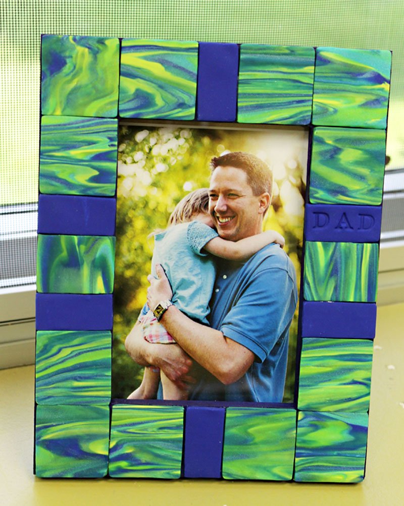 Sculpey® III Marbled Tile Father’s Day Frame (ages 7+ with help)
