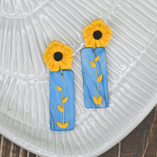 Sculpey Premo™  Simple Flower Earrings
