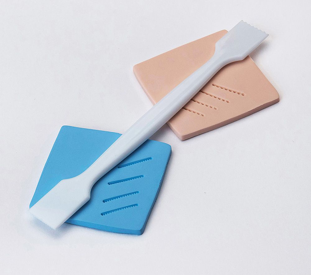 Set of 12 White Modeling Tools