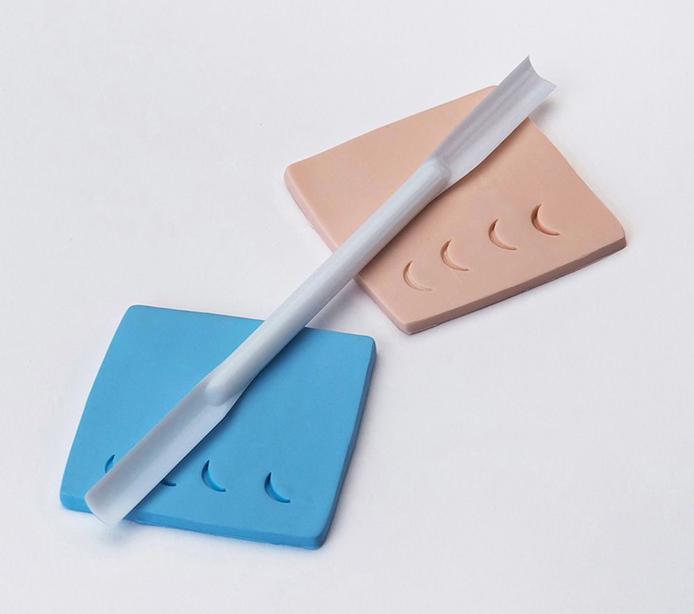 Set of 12 White Modeling Tools