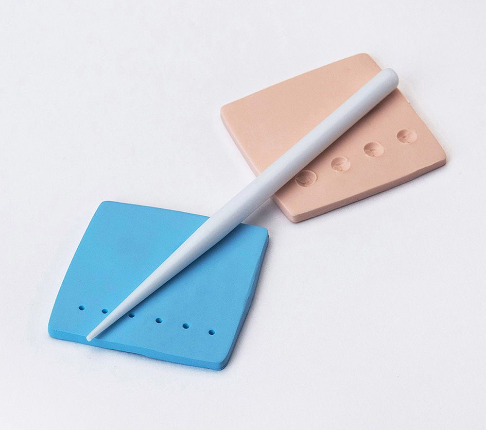 Set of 12 White Modeling Tools