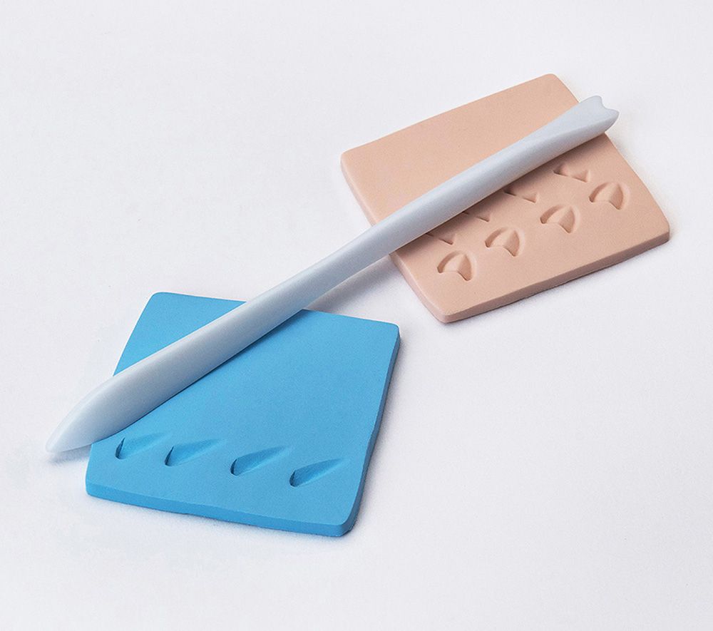 Set of 12 White Modeling Tools