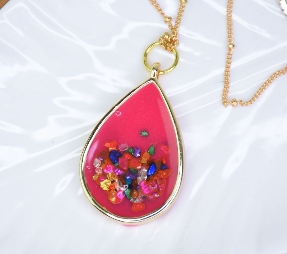 Liquid Sculpey® Fuchsia Glass Chip Pendant