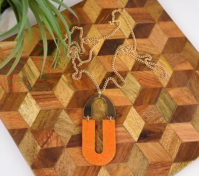 Sculpey Premo™ Easy Glittering Arch Pendant