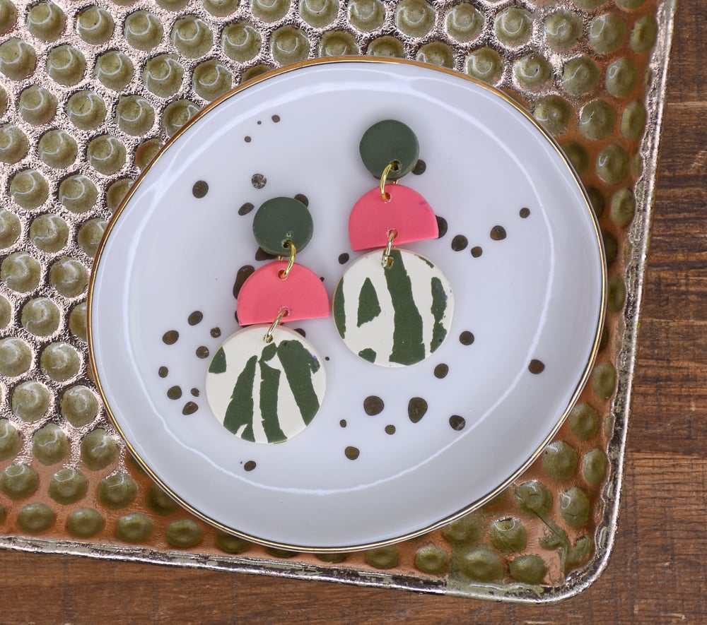 Sculpey Soufflé™ Spring in the Jungle Earrings