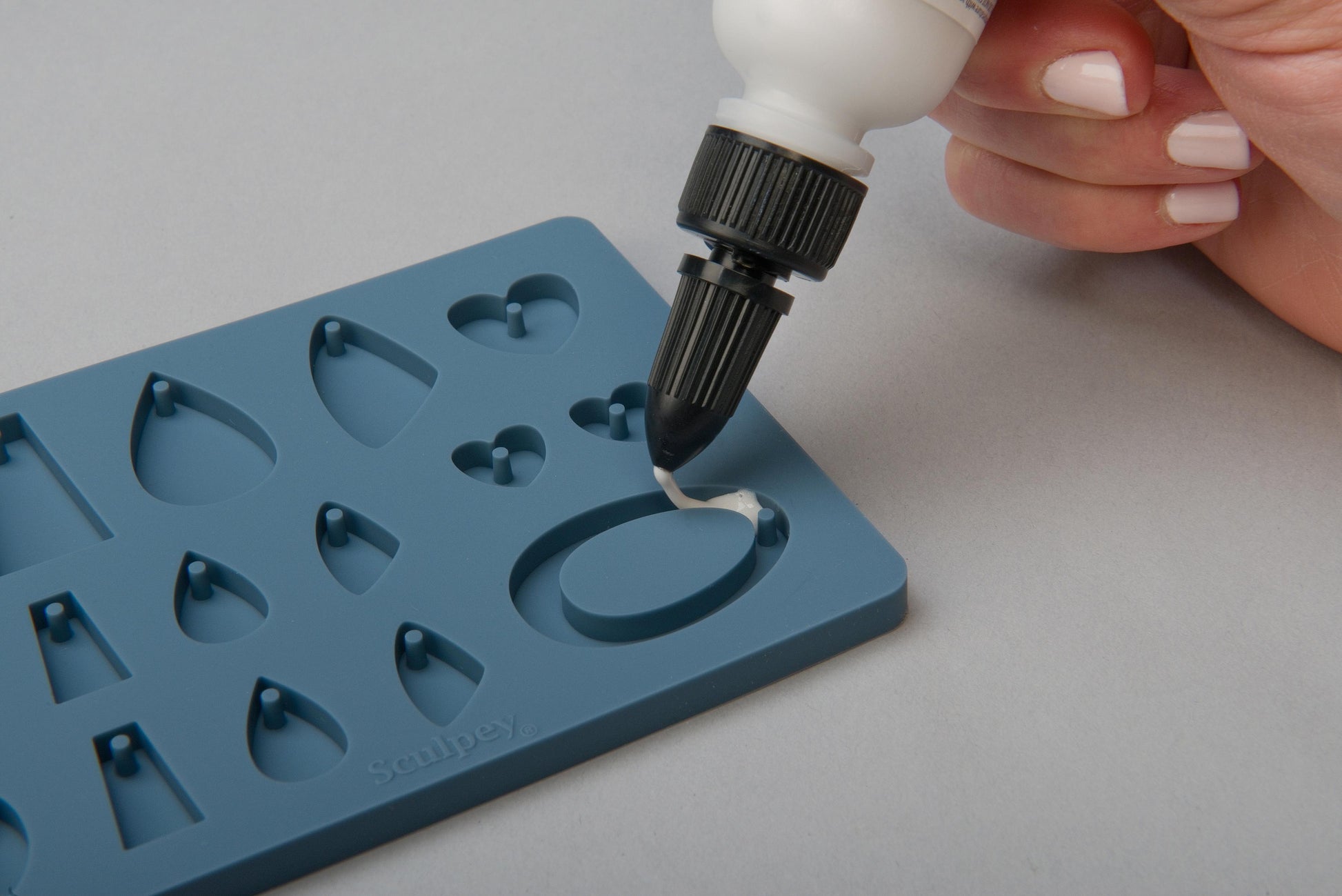 APM80 Oven safe silicone mold Sculpey.