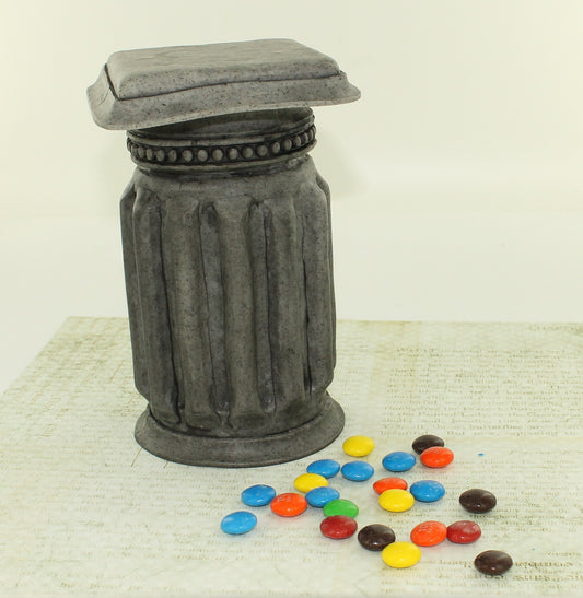 premo! Dandy Candy Hiding Column