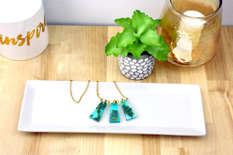 Liquid Sculpey Aqua Gold Liquid Necklace