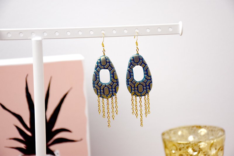 Sculpey Premo™ Simple Chain Link Earrings