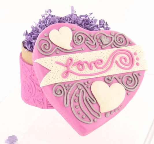 premo! Flirty Heart Box