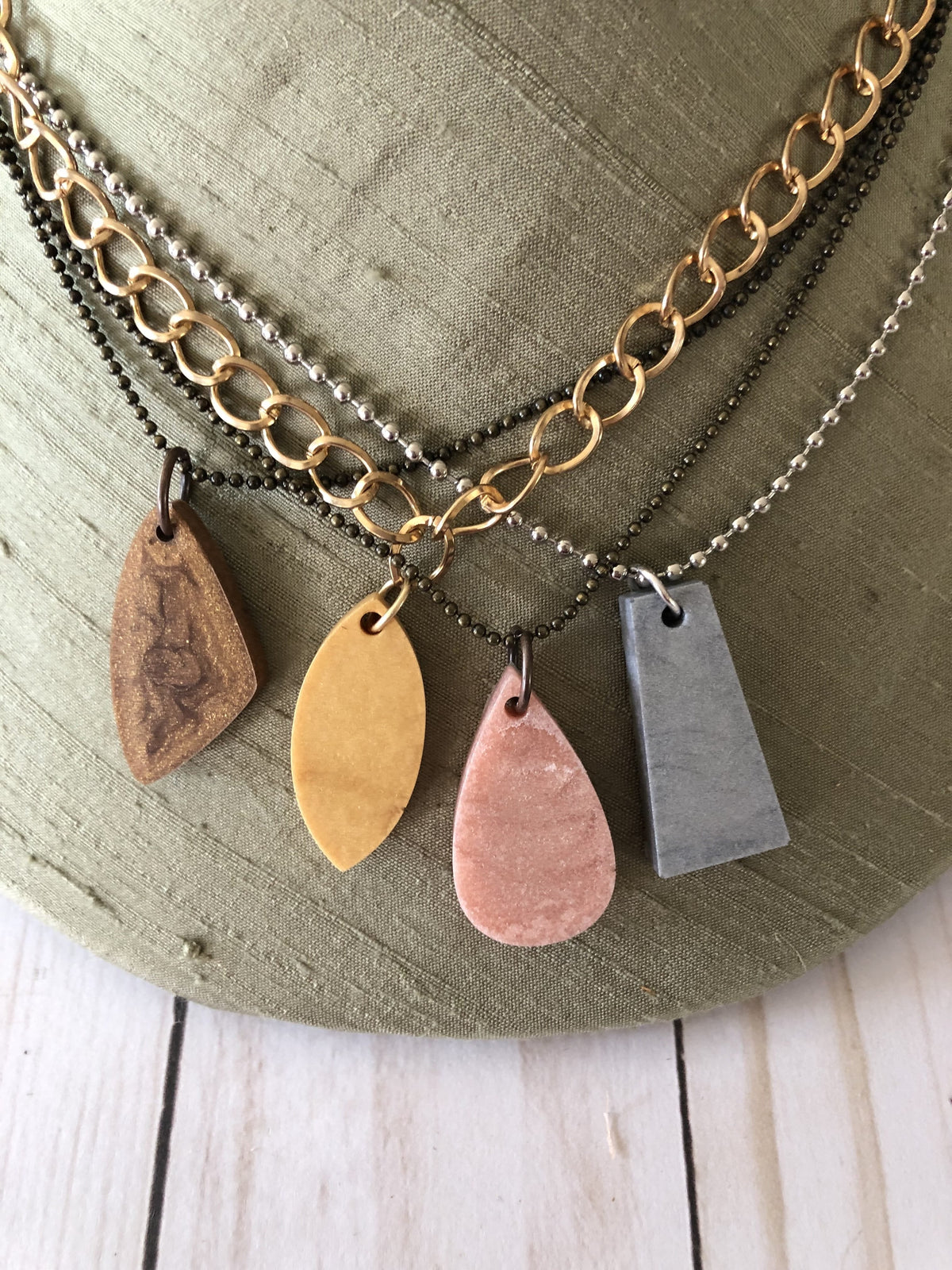 Liquid Sculpey® Glam Metallics Pendants