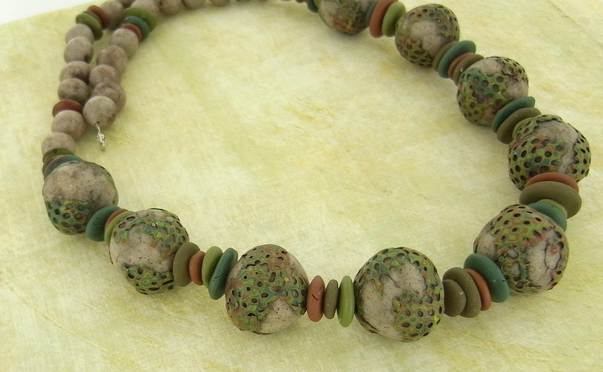 premo! Mossy Faux Stone Necklace