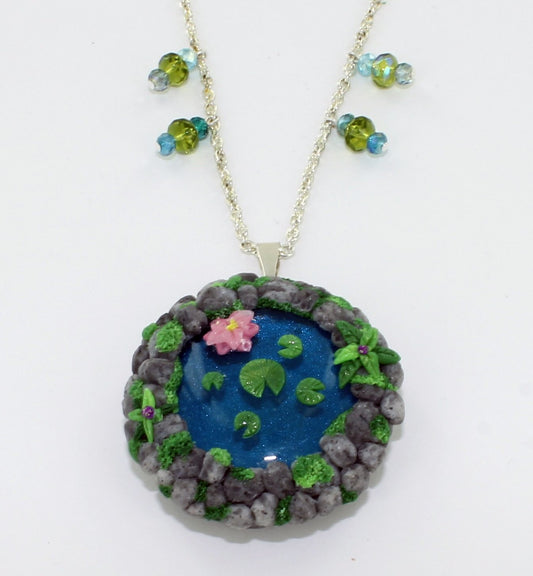 premo! Pond Pendant